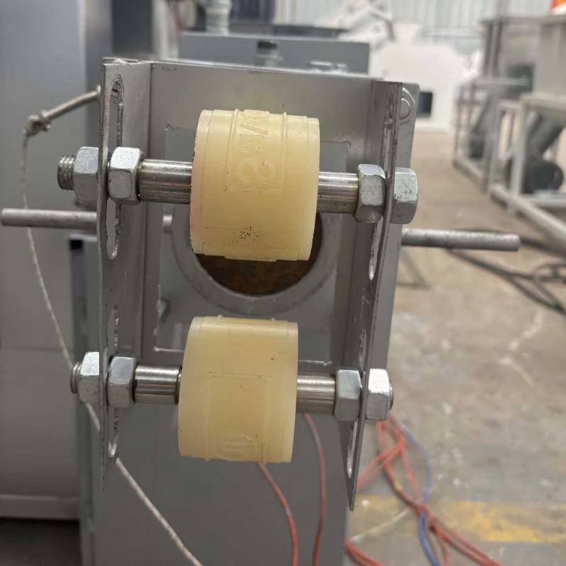 เครื่องทำสบู่อัตโนมัติขนาดกะทั - Soap Making Ins บทวิจารณ์และราคา